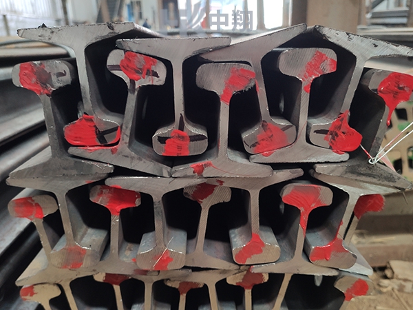 一批5Okg重軌發往山東某地